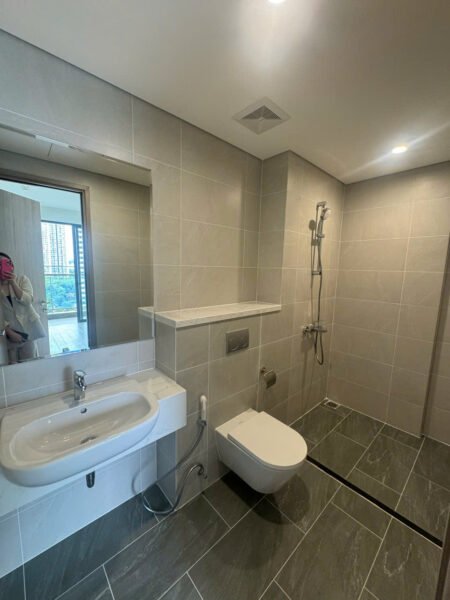 Cho thuê căn hộ 2pn trống GH